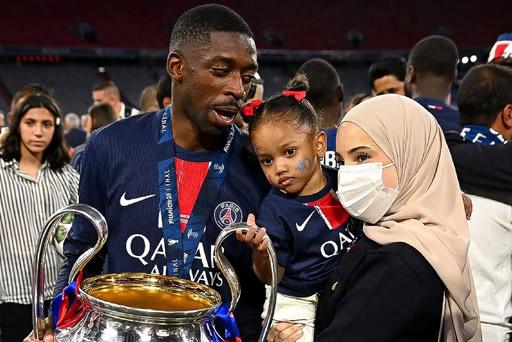 Muonekano wa mke wa Dembele watikisa mitandao ya kijamii
